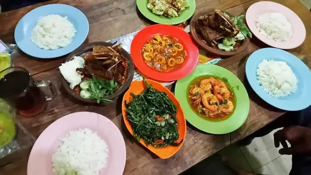 Lalapan dan Seafood Bang Hasan