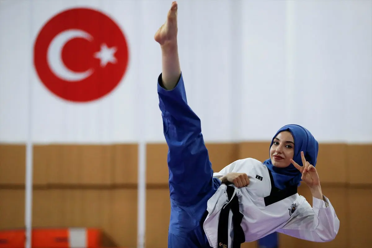 Kubra Dagali, Ratu Taekwondo Berhijab