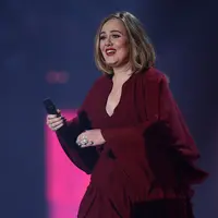 Adele bukan salah satunya aktris yang mengalami kejadian tersebut. Aktris Drew Barrymore juga mengalami hal yang serupa seperti Adele saat kehamilannya. (AFP/Bintang.com)