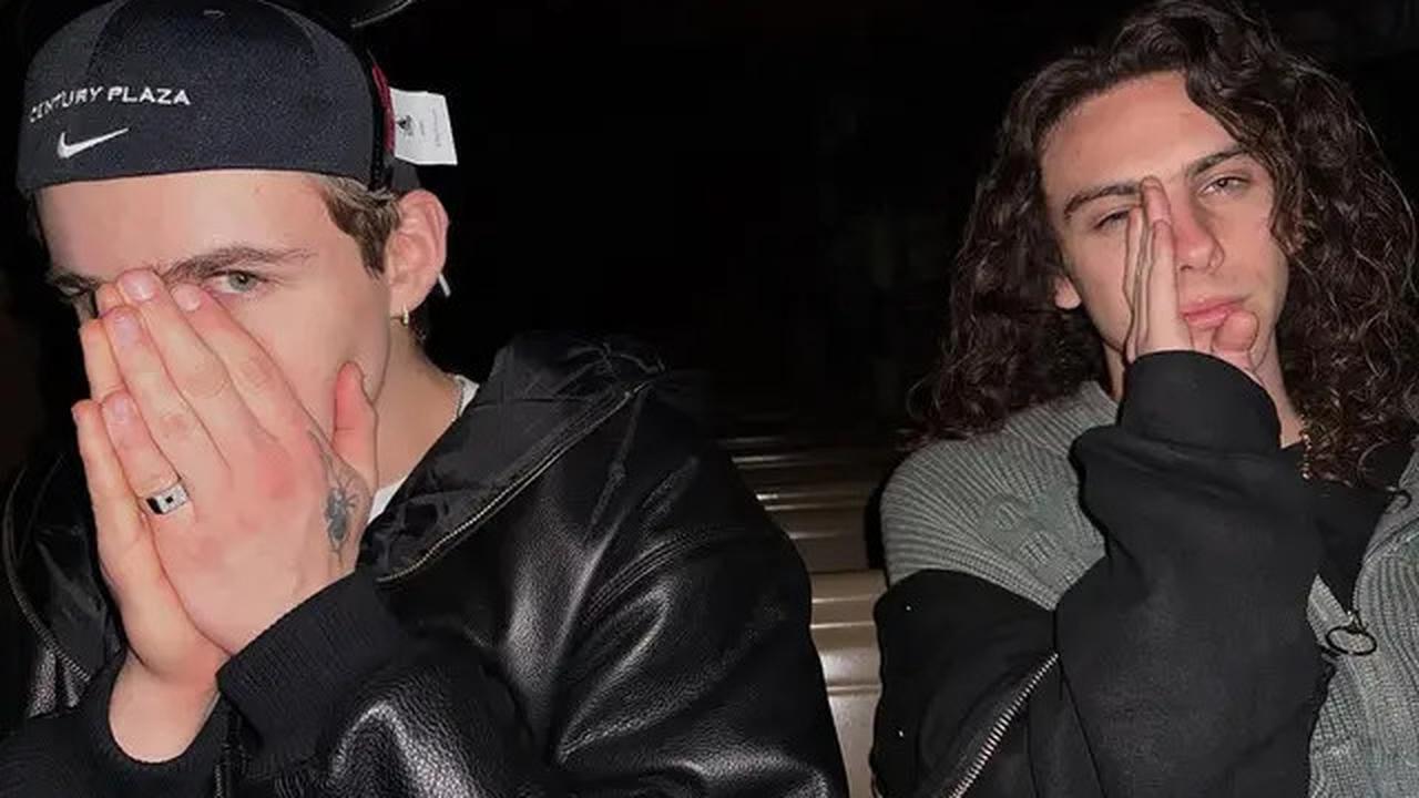 Usai Ungkap Soal Keraguan Diri, Justin Bieber dan Hailey Terlihat Habiskan Waktu Bersama di Disneyland