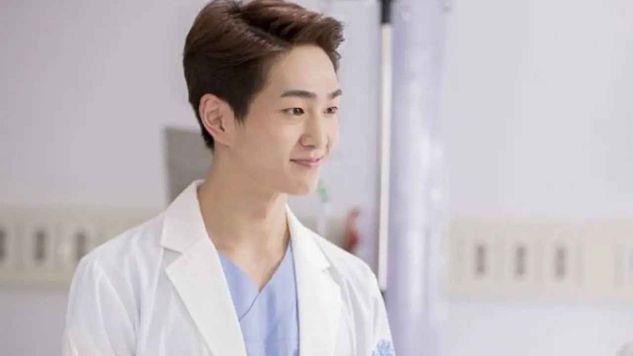 Onew `SHINee`