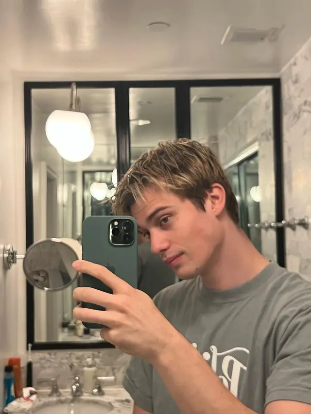 Nicholas Galitzine [Foto: Instagram/nicholasgalitzine]