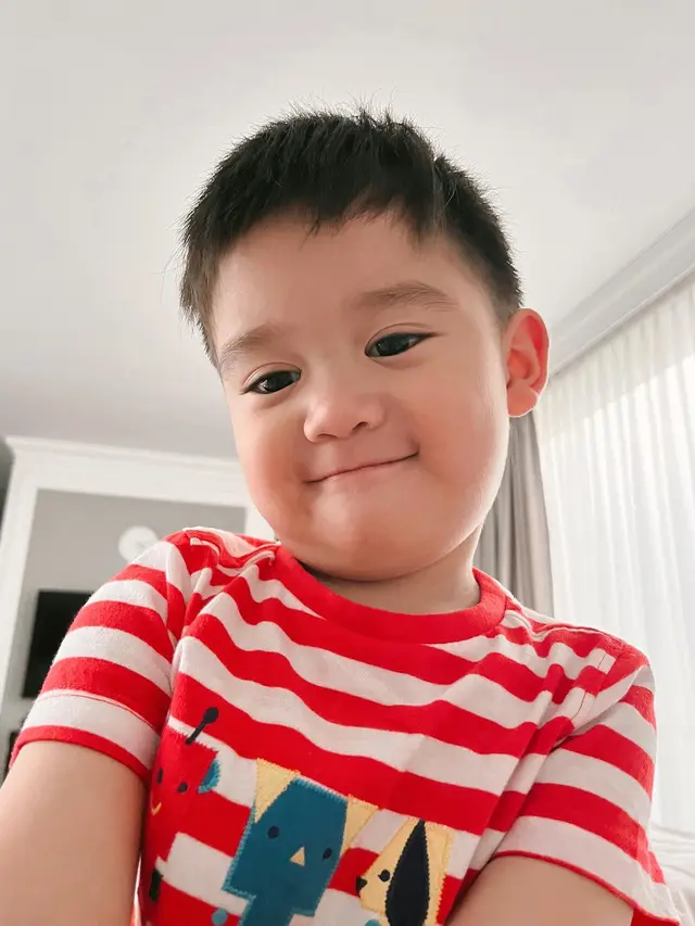 Wajah Athar mirip Rezky Aditya
