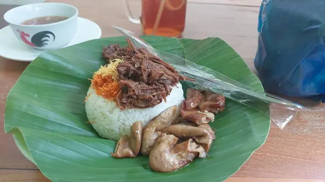 Nasi Krawu Bu Azza