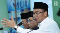 Mendikbud Muhadjir Effendy memberi keterangan pada Rapat Pleno ke-19 Dewan Pertimbangan MUI di Jakarta, Rabu (23/8). Selain rapat juga dilakukan Dialog Kebijakan Pendidikan Nasional dan Kepentingan Umat Islam. (Liputan6.com/Helmi Fithriansyah)