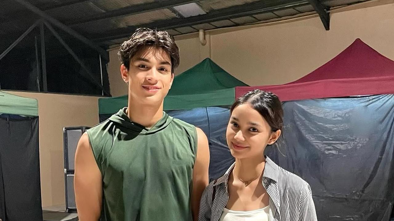Momen Anak Maudy Koesnaedi dan Anak Cut Tary Foto Bareng, Disebut Cocok - Ganteng dan Cantik