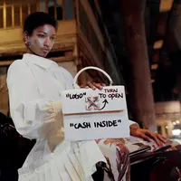 Off-White Jitney Bag Campaign (Foto: Dok. Off-White)