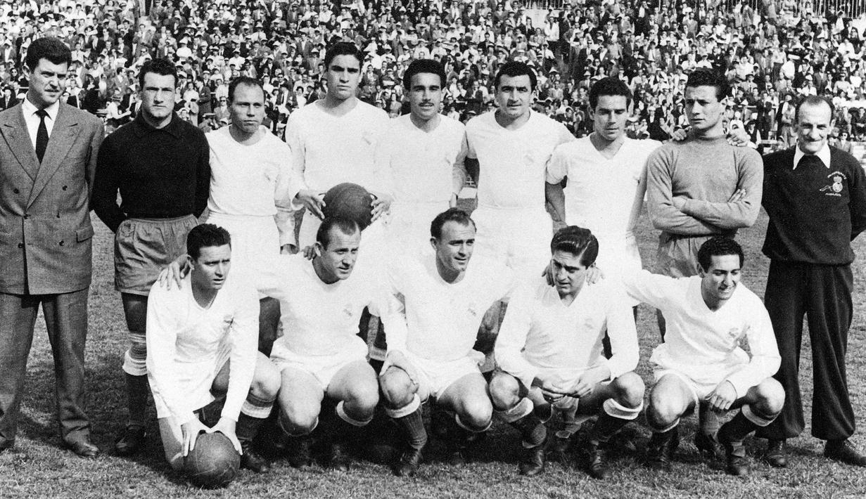 <p>Jose Villalonga (kiri). Pelatih yang wafat pada 8 Agustus 1973 di usia 53 tahun ini menangani Real Madrid selama 3 musim mulai 1954/1955 hingga 1956/1957. Ia berhasil mempersembahkan dua trofi Liga Champions yang saat itu masih bernama Piala Champions Eropa pada dua edisi awal penyelenggaraan, yaitu musim 1955/1956 dan 1956/1957. Ia juga mempersembahkan dua gelar La Liga di musim 1954/1955 dan 1956/1957. (AFP)</p>