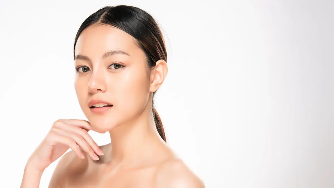 Inovasi Serum Vitamin C dari Garnier, Bikin Wajah Cerah yang Di-notice Banyak Orang