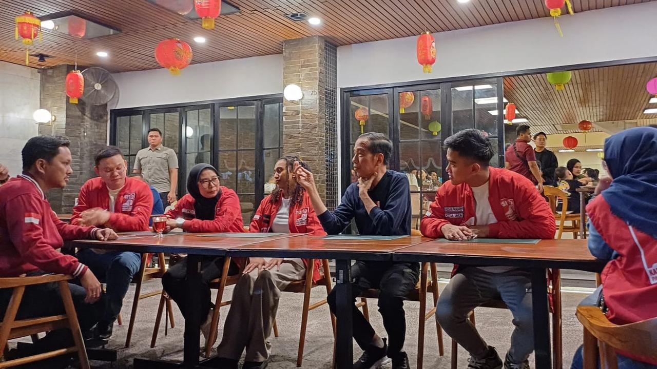 Sinyal Jokowi Merapat ke PSI, PDIP: Silakan Saja