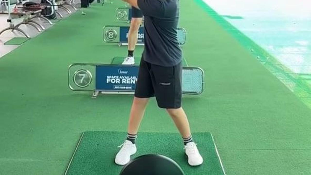 Potret El Barack Anak Jessica Iskandar Main Golf, Diajari Langsung oleh Papa Vincent