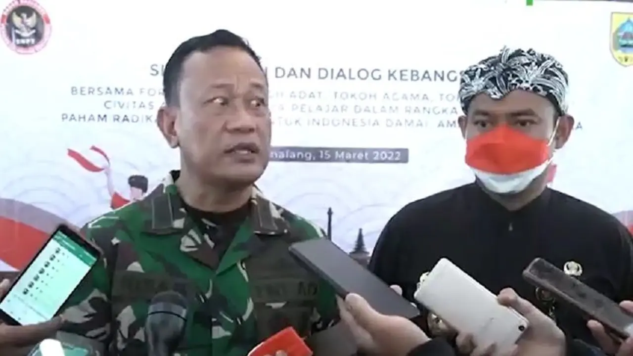 Deputi I Bidang Pencegahan, Perlindungan dan Deradikalisasi BNPT Mayjen TNI Nisan Setiadi dan Bupati Pemalang Mukti Agung Wibowo  (ANTARA/HO-BNPT)