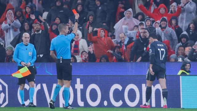 Foto: Kiper Cetak Gol Spektakuler ke Gawang Real Madrid, Benfica Rebut Tiket Terakhir Lolos ke Babak play-off Liga Champions