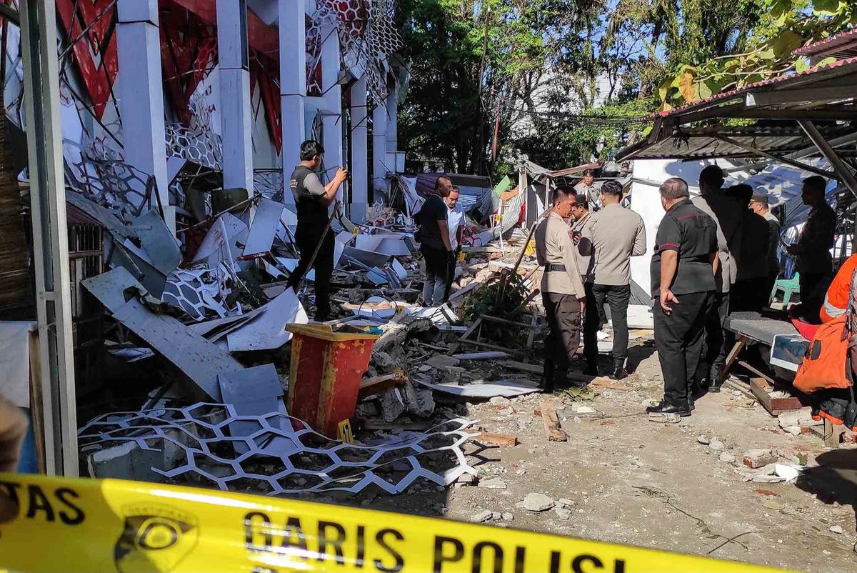 FOTO: Gempa Dahsyat Guncang Sulawesi Utara Warga Panik dan Bangunan Rusak