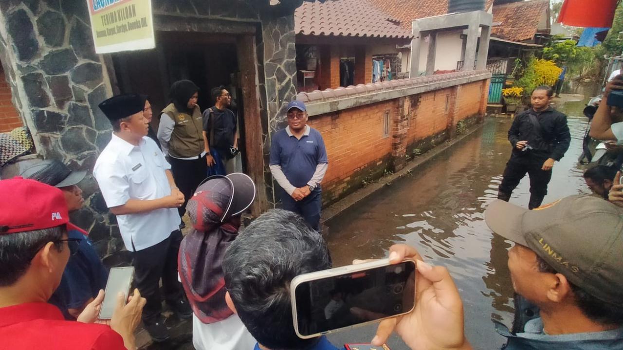Banjir Depok: 817 Kepala Keluarga Terdampak, Ini Biang Keroknya