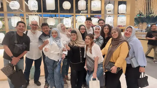 Potret ulang tahun Bella Salsabila cucu Elvy Sukaesih (Sumber: Instagram/@elvy_sukaesih)