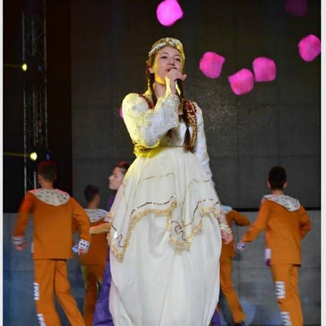 Termasuk Nissa Sabyan, Ini 7 Penyanyi Shalawat yang Pesonasanya Menawan