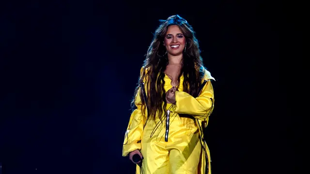 Camila Cabello Guncang Panggung Rock in Rio 2022