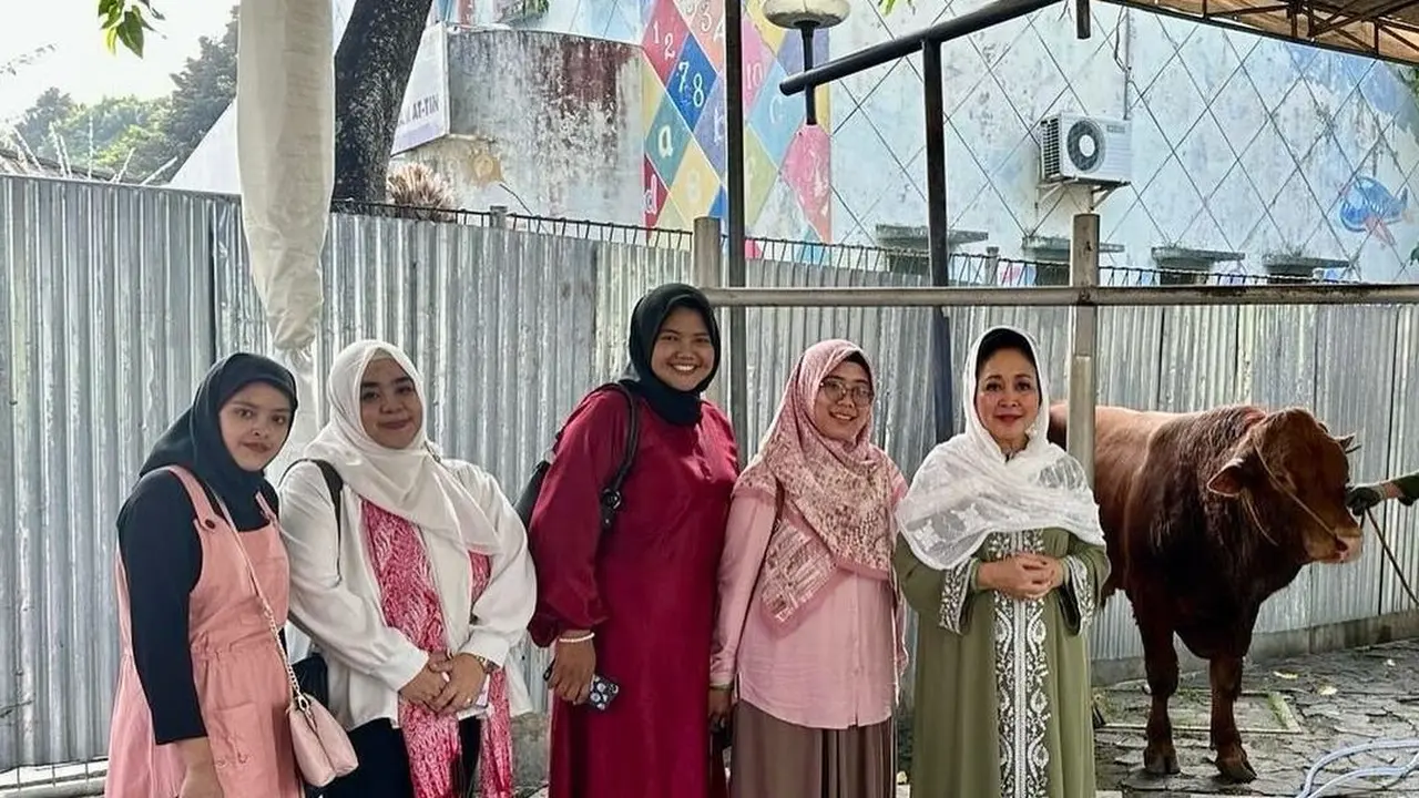 Potret Titiek Soeharto rayakan Idul Adha (Sumber: Instagram/@titieksoeharto)