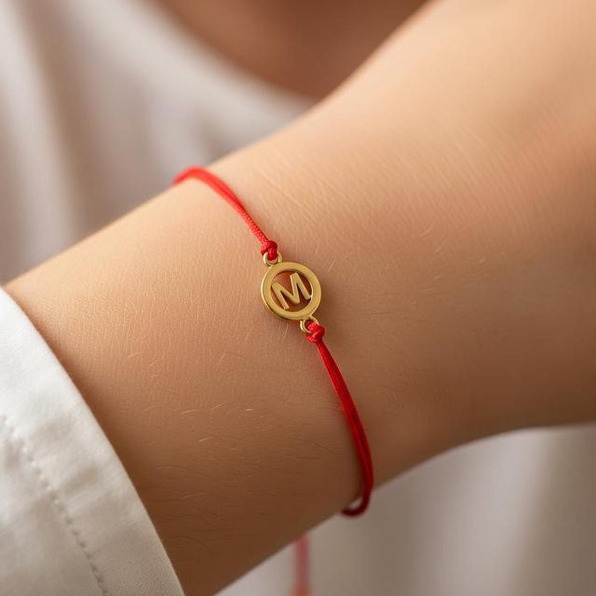 7 Gelang Emas Tipis Tali Merah 1,5 Gram Stylish Anak Muda untuk Gaya Sehari-Hari