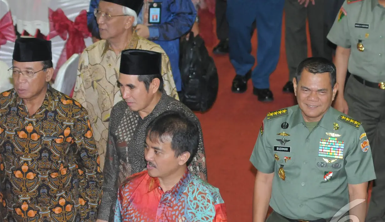 Hadir juga dalam acara tersebut Ketua MK Hamdan Zoelva dan KASAD Boediman, Cilangkap Jakarta Timur, Kamis (3/7/2014) (Liputan6.com/Herman Zakharia)