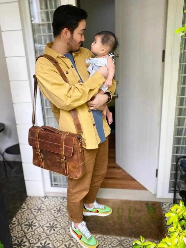 Potret Jeje Govinda dengan Zunaira Anak Perempuannya