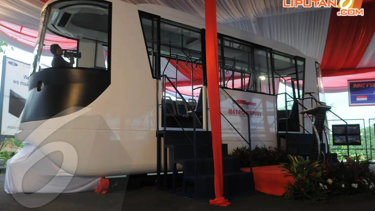 [FOTO] Metro Kapsul Bikin Jokowi Bimbang Soal MRT