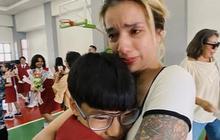 Potret Sheila Marcia Nangis Sang Putra Lulus SD, Ungkap Perjuangan Sakit Hingga Muntah-muntah saat Ujian