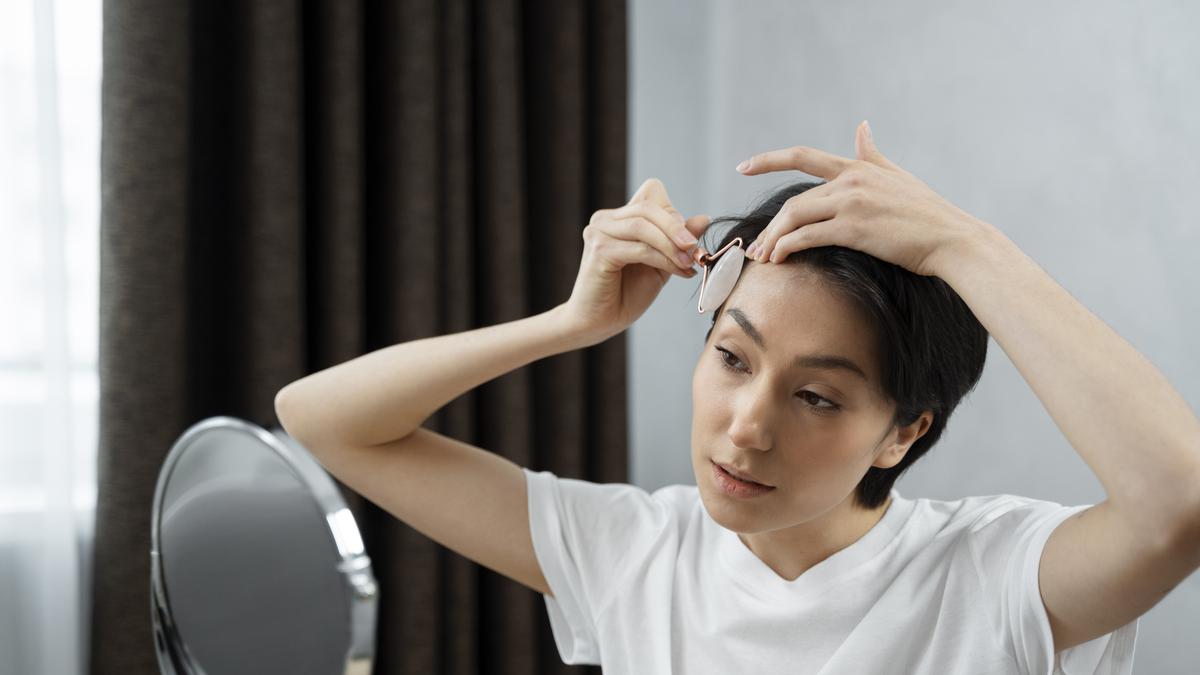 10 Cara Atasi Uban Secara Alami yang Wajib Dicoba