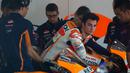 Pebalap asal Spanyol  Dani Pedrosa dari tim Repsol Honda saat berlaga di Sirkuit Sepang,Kuala Lumpur. (AFP Photo/Mohd Rasfan)