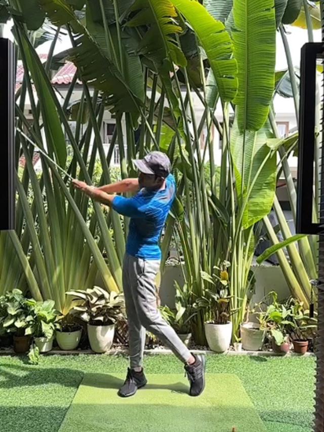 Potret Halaman Rumah Mini Adrian Maulana