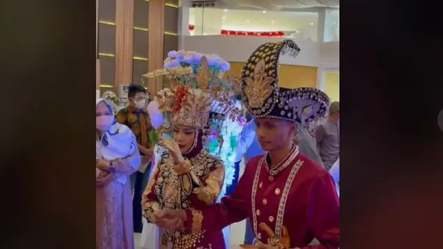 Pakaian adat Gorontalo