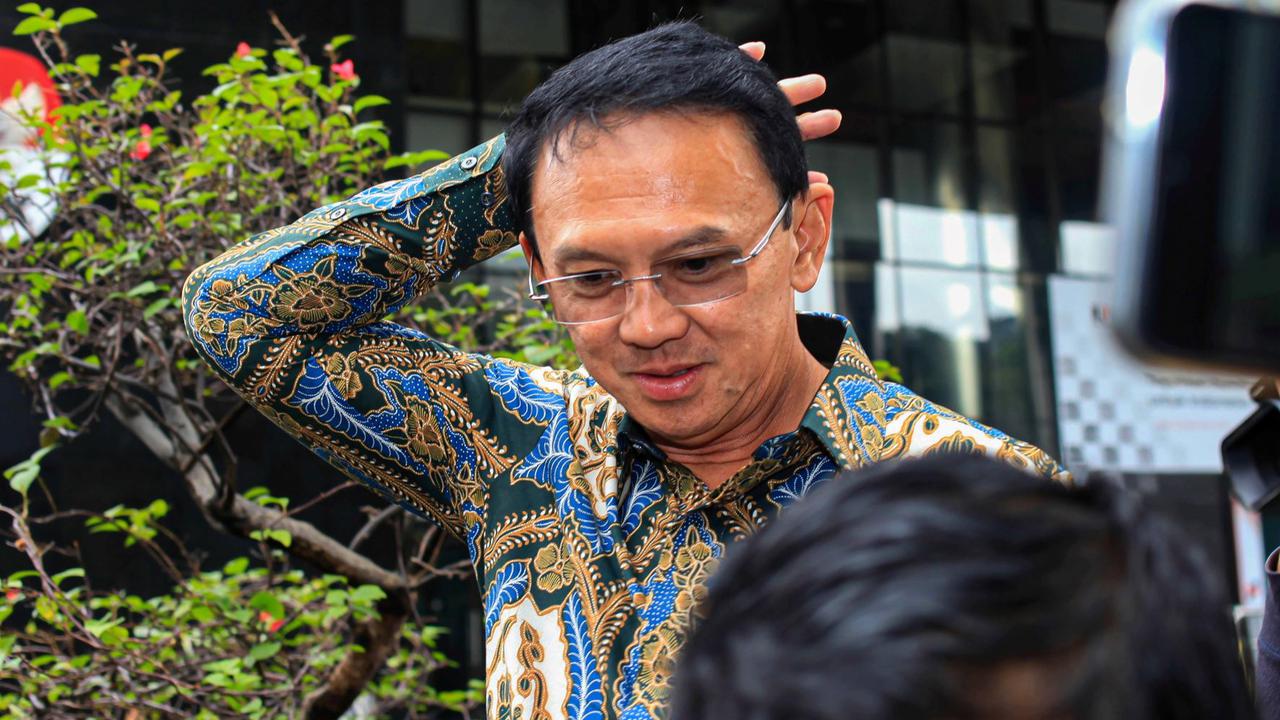 FOTO: Ekspresi Ahok Garuk-Garuk Kepala Usai Diperiksa KPK, Sebut Kasus LNG Bukan di Zamannya