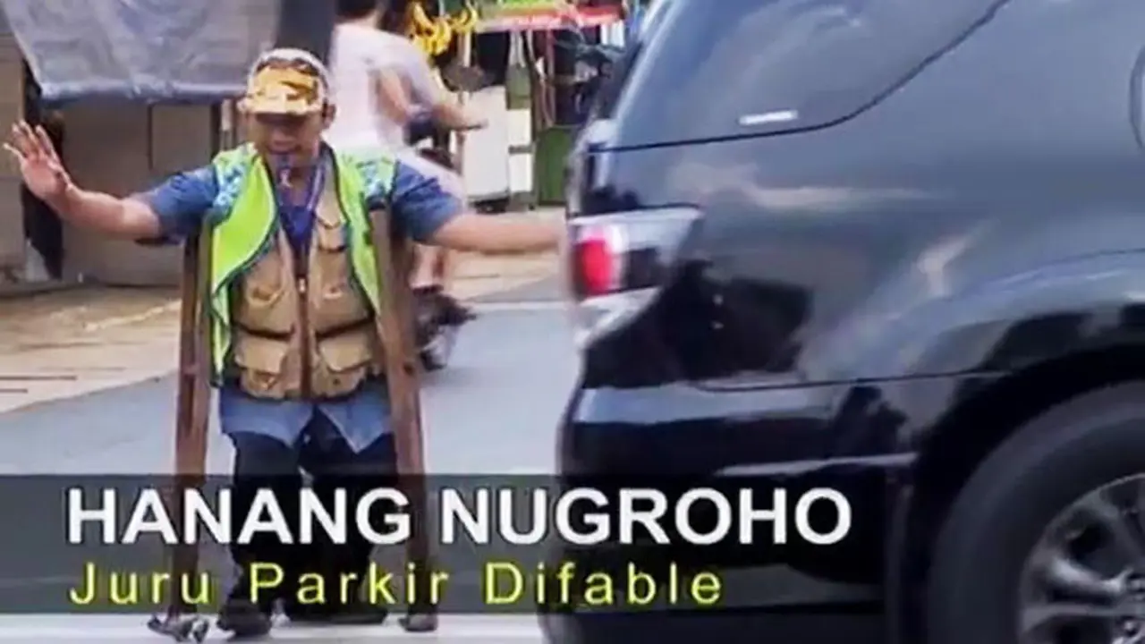 Pantang Menyerah Juru Parkir Difabel