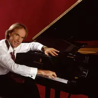 Richard Clayederman kembali datang ke Indonesia untuk sebuah konser eksklusif 