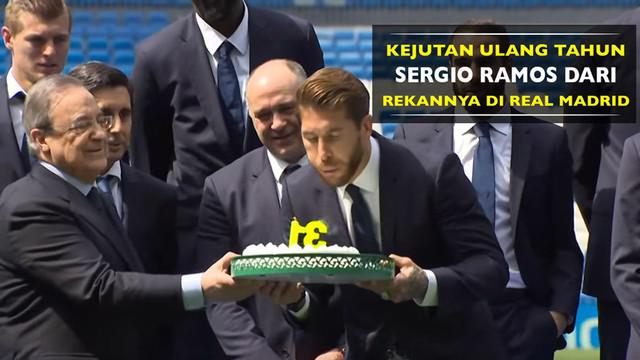 Bek Real Madrid, Sergio Ramos, mendapat kejutan ulang tahun dari rekan-rekan dan presiden klub.