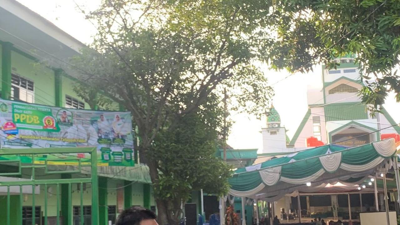 Saat Anies-Cak Imin dan Ganjar Kompak Kunjungi Ponpes Mamba'ul Ma'arif Jombang