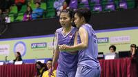 Ganda putri Indonesia Greysia Polii / Apriyani Rahayu lolos ke perempat final Hong Kong Terbuka Super Series 2017. Greysia / Apriyani mengalahkan pasangan Korea,  Chang Ye Na / Jung Kyung Eun, Kamis (23/11/2017). (Humas PP PBSI)