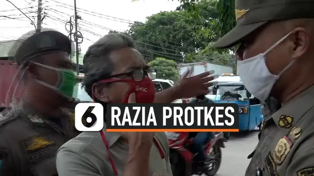 VIDEO: Razia Protkes, Warga Protes Tidak mau Diberi Sanksi