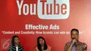 Sakti Parantean dari Fremantel Media (kanan) menjadi narasumber di acara diselenggarakan YouTube, Jakarta, Selasa (20/10/15). Menurut Google Indonesia jumlah video yang diunggah pengguna YouTube Indonesia meningkat hingga 600%(Liputan6.com/Immanuel Anton)