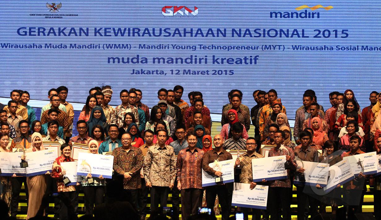 Presiden Joko Widodo membuka Gerakan Kewirausahaan Nasional (GKN) 2015 di Jakarta Convention Centre (JCC), Jakarta, Kamis (12/3/2015). GKN 2015 diikuti oleh ratusan wirausaha muda dan ribuan mahasiswa sebagai calon wirausaha. (Liputan6.com/Faizal Fanani)