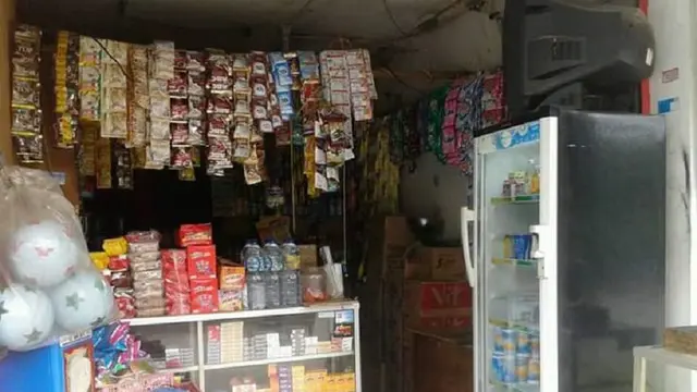 Pedagang kelontongan Bugis-Makassar percaya dengan pamali (Liputan6.com/ Eka Hakim)