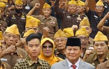 FOTO:  Prabowo dan Gibran Duduk Berdampingan di Peringatan Hari Veteran Nasional, Beginilah Momen Kedekatan Mereka