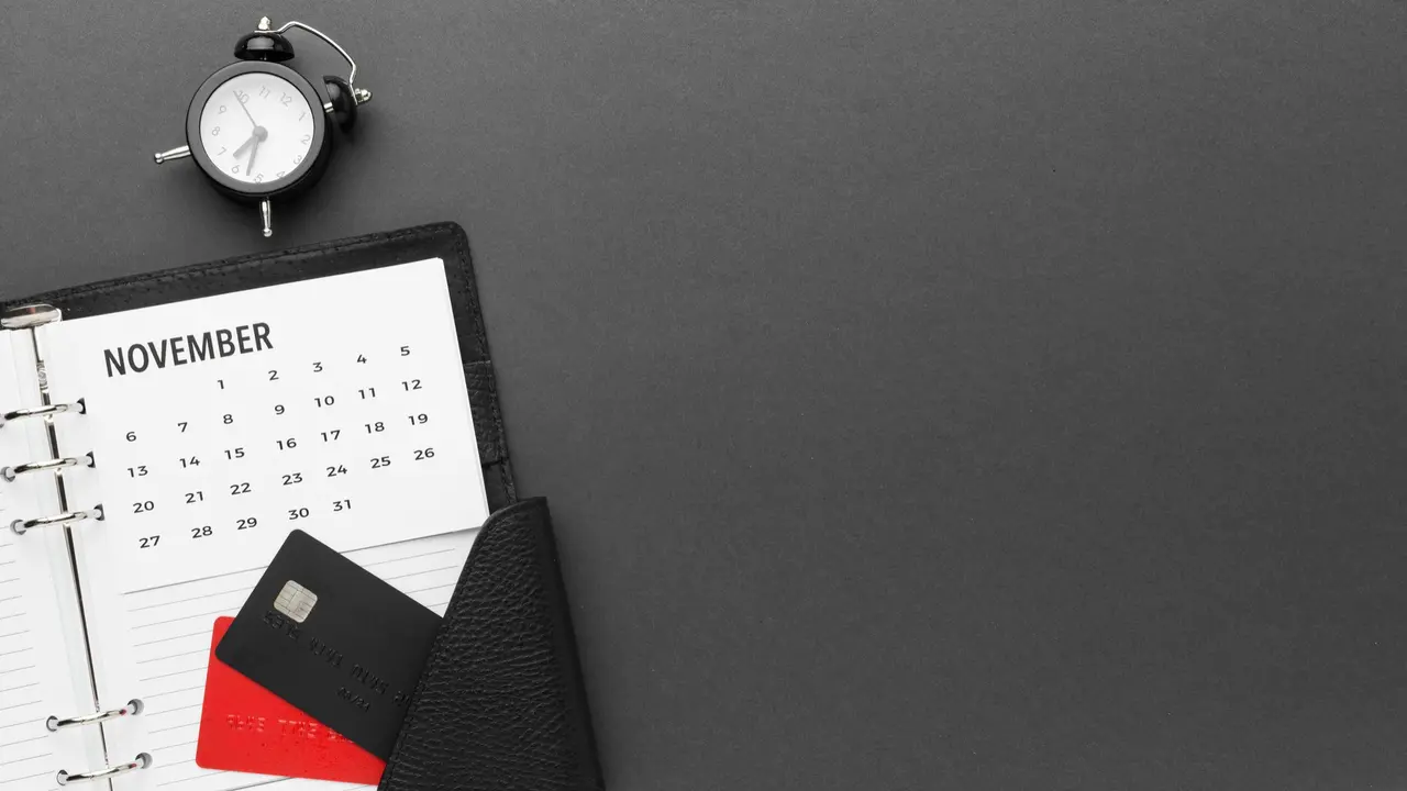Ilustrasi bulan November