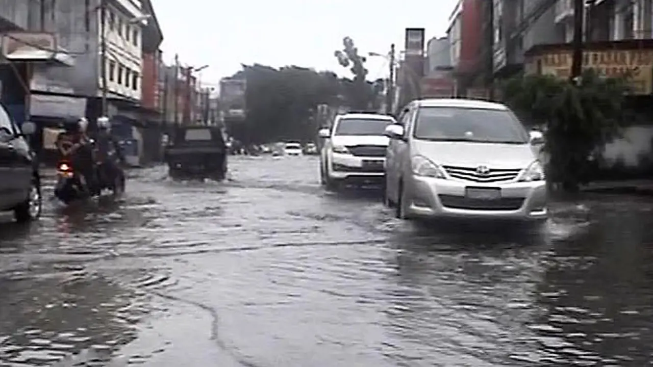 BANJIR JAKUT - JAKBAR - JAKTIM
