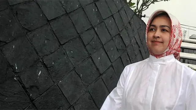 Airin Rachmi Kembali Bungkam, Ratu Atut Curhat