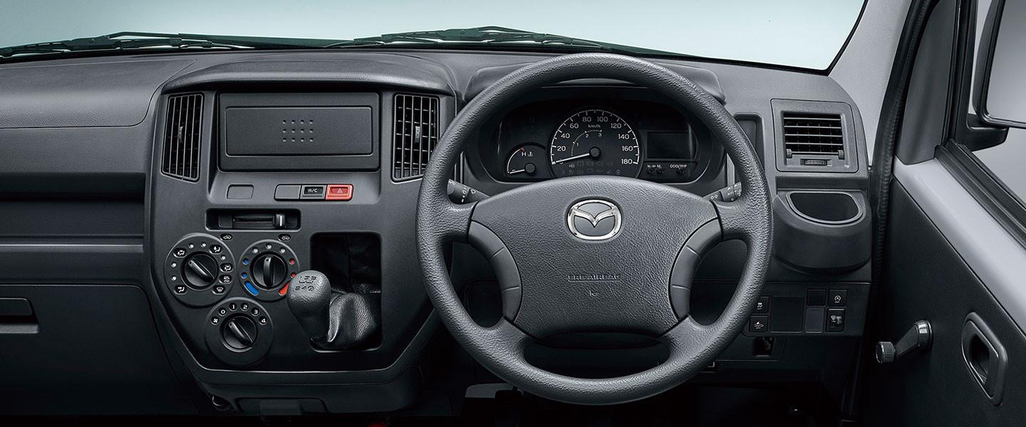 Interior Mazda Bongo (mazda.co.jp)