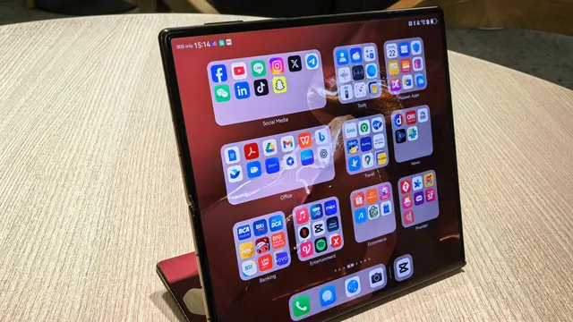 HUAWEI Mate XT |Ultimate Design.