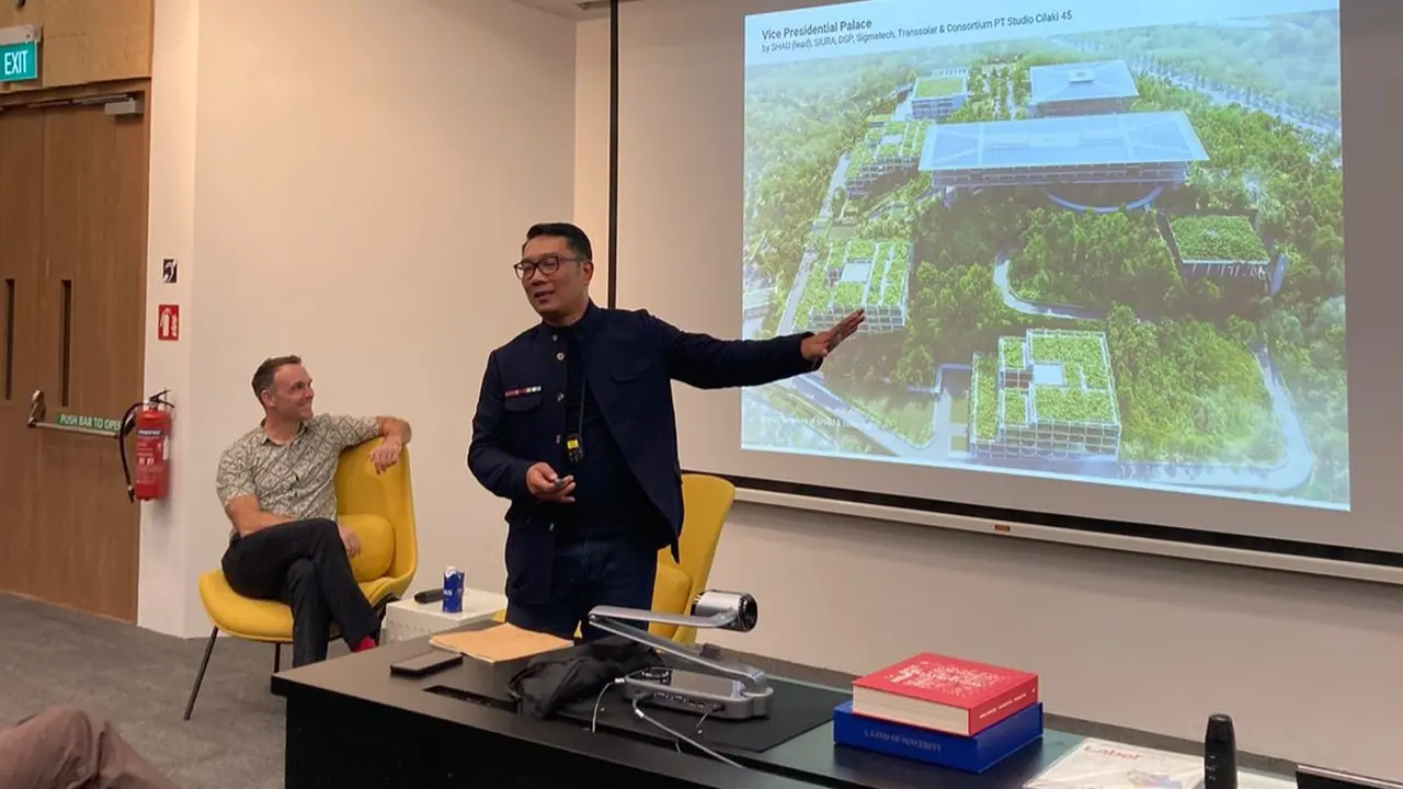 Mantan Gubernur Jawa Barat Ridwan Kamil memenuhi undangan untuk mengisi kuliah umum di National University of Singapore (NUS) pada Senin, 20 Mei 2024.