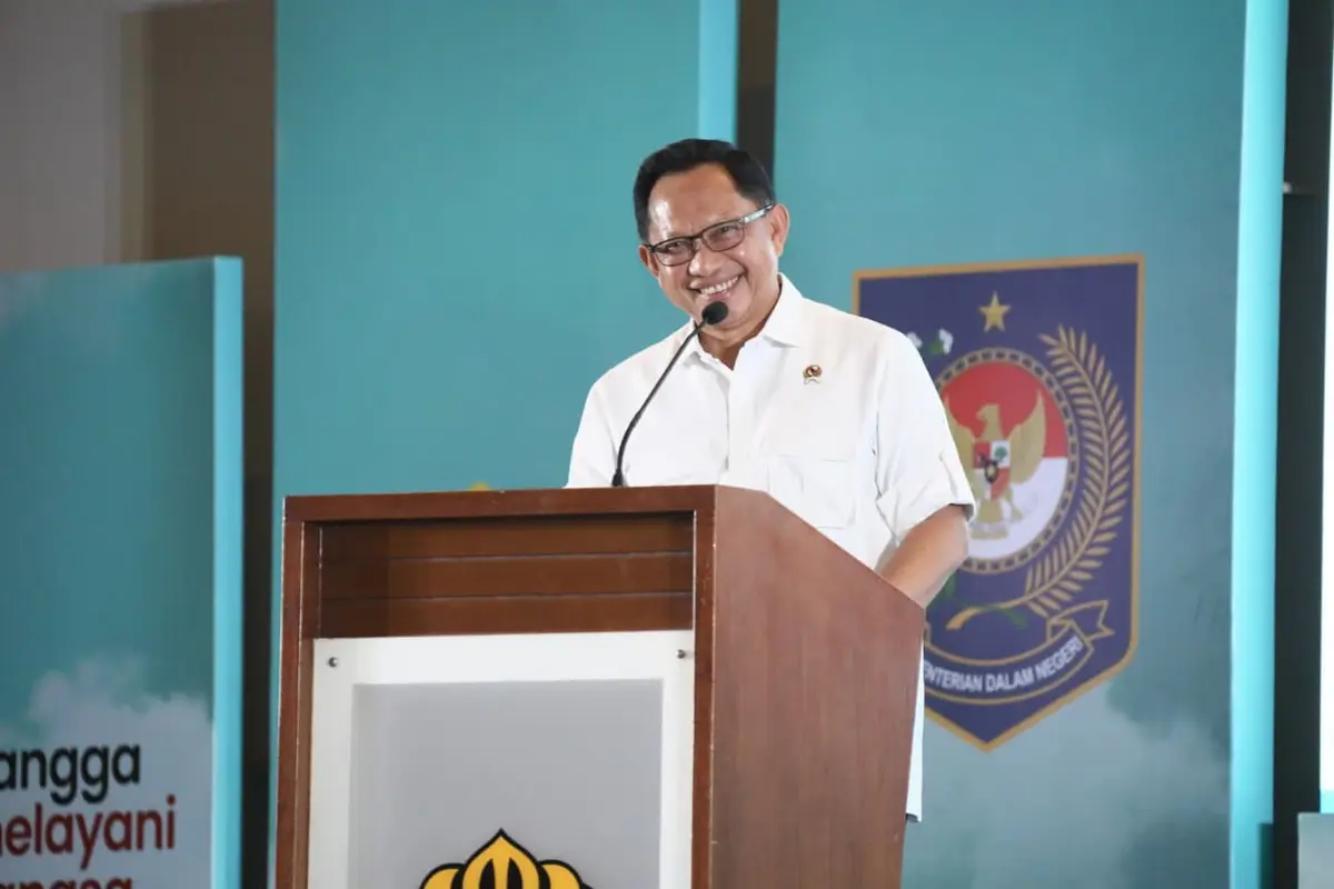 Menteri Dalam Negeri (Mendagri) Muhammad Tito Karnavian saat membuka Program Kepala Desa Masuk Kampus Angkatan II di Balai Purnomo Universitas Indonesia (UI), Kota Depok, Jawa Barat, Selasa (14/7/2026). (Dok. Istimewa)